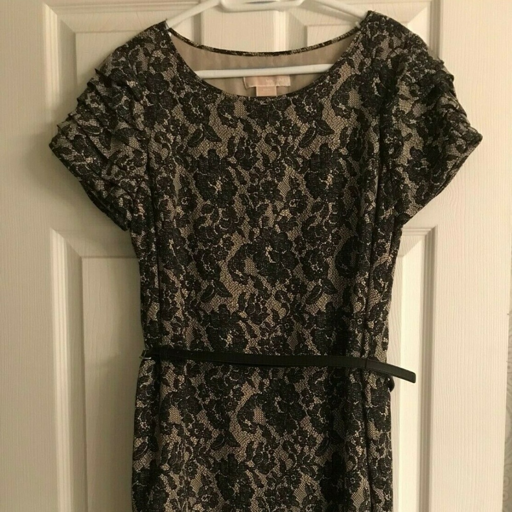 Belted Lace look Michael Kors dress. Size 10P.